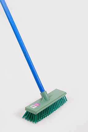 Cepillo para Piso Duro C/ Palo Eterna